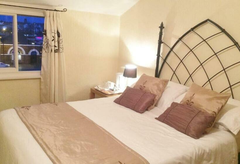 Номер Стандарт, Admiral Guest House