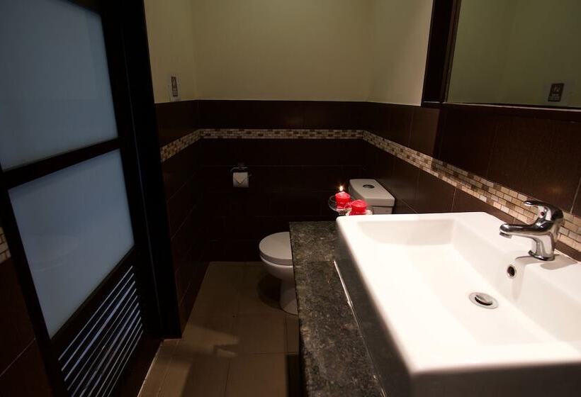 سوییت با چشمانداز دریا, Cliffside Resort