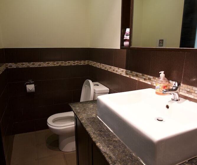 سوییت با چشمانداز دریا, Cliffside Resort