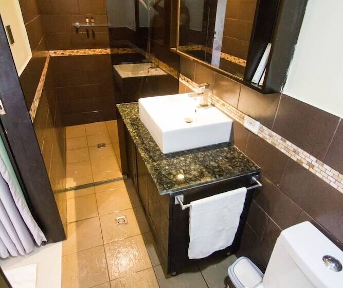 سوییت با چشمانداز دریا, Cliffside Resort