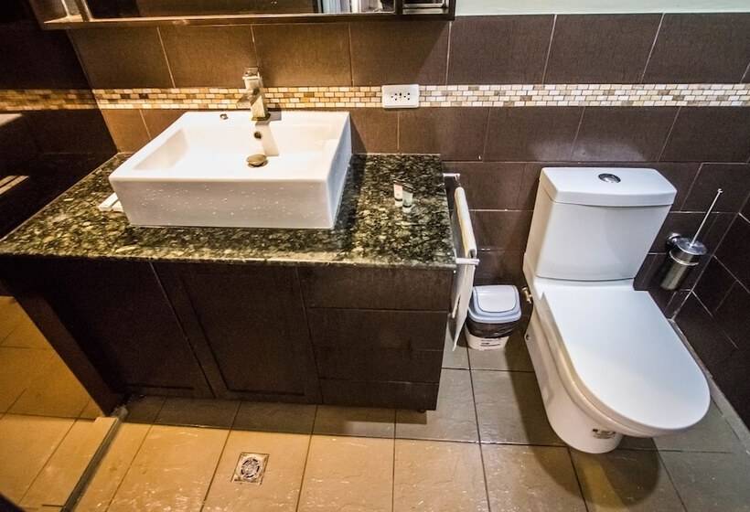 سوییت با چشمانداز دریا, Cliffside Resort