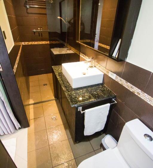 سوییت با چشمانداز دریا, Cliffside Resort