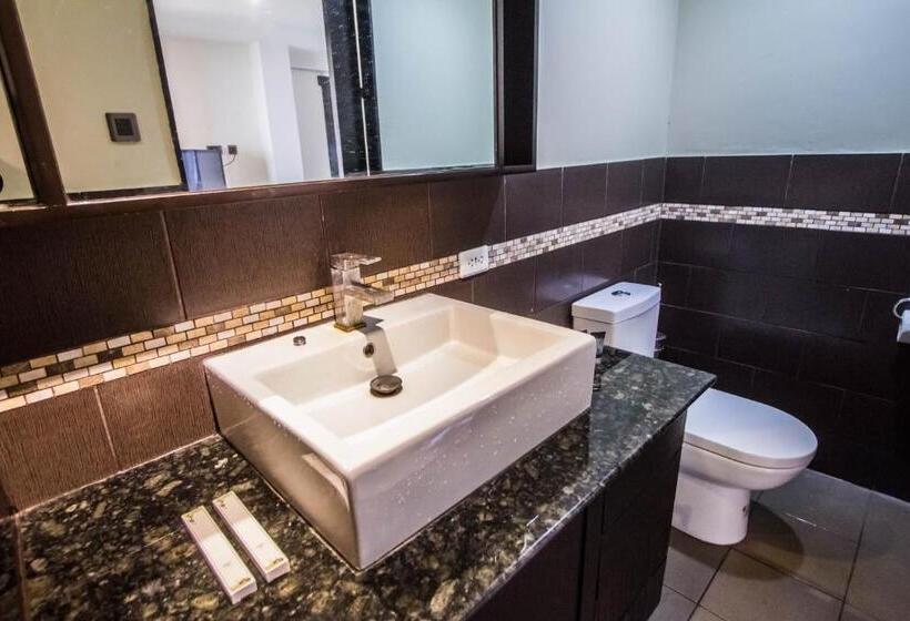 سوییت با چشمانداز دریا, Cliffside Resort