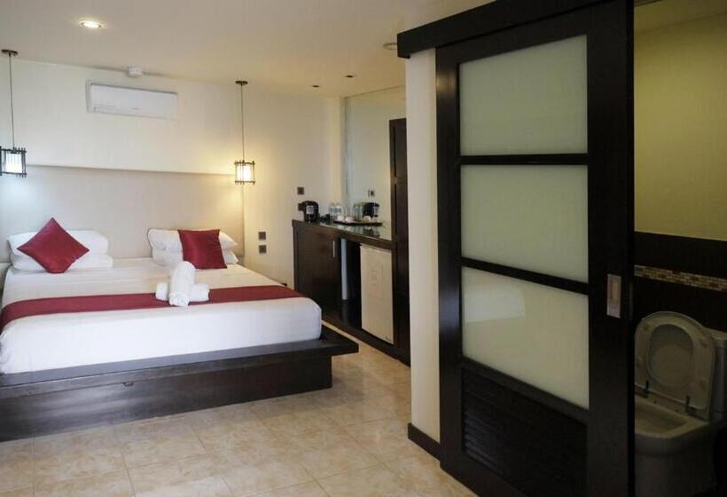 سوییت با چشمانداز دریا, Cliffside Resort