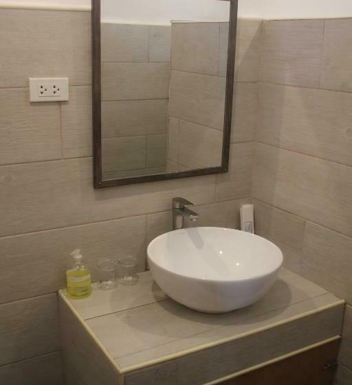 اتاق استاندارد با چشمانداز دریا, Cliffside Resort