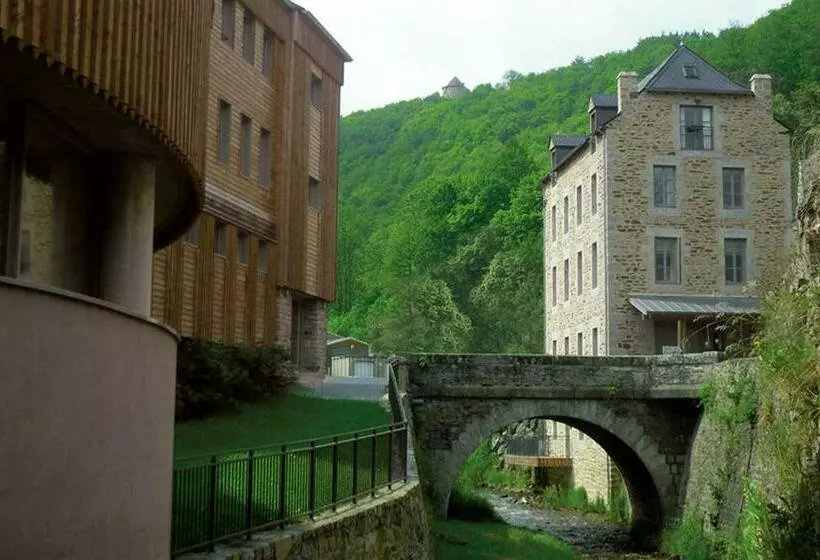 プレミアムスタジオ, Coin D Aubrac Hôtel Restaurant Spa De Luxe