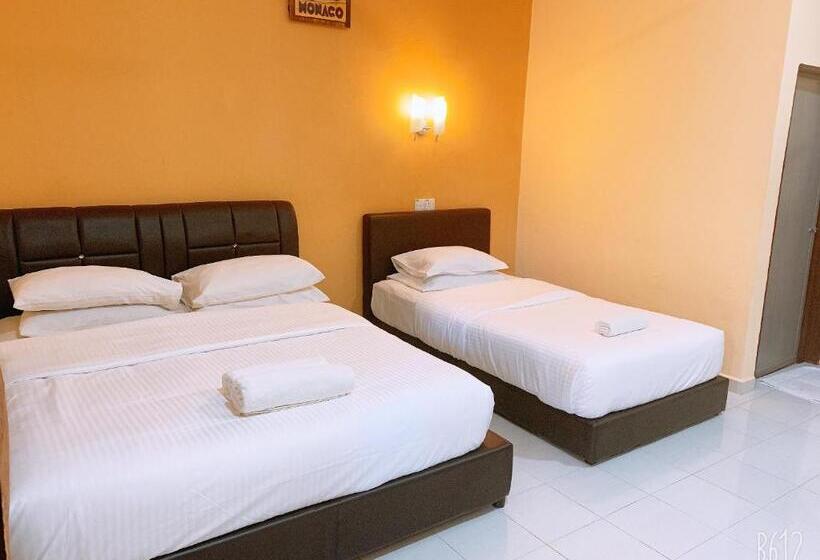 Номер Стандарт Трехместный, Dhania Cenang Beach Motel