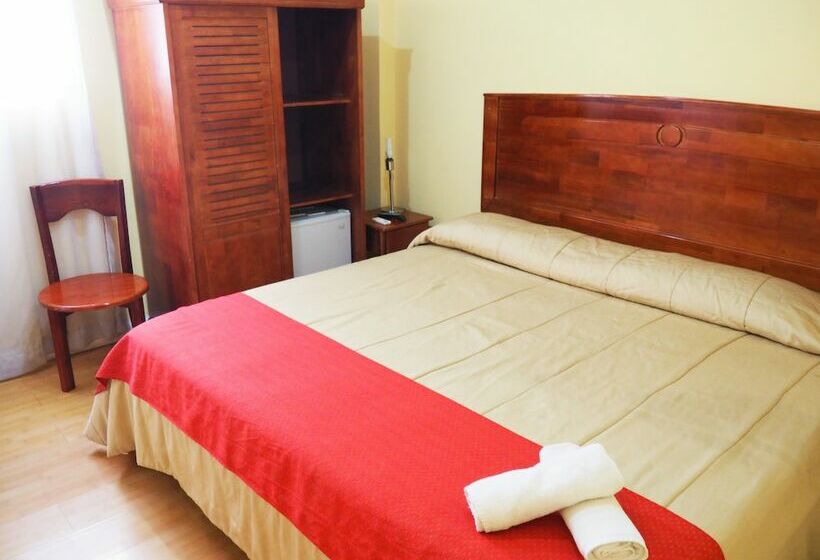 غرفة قياسية, Catedral Casa Cornejo