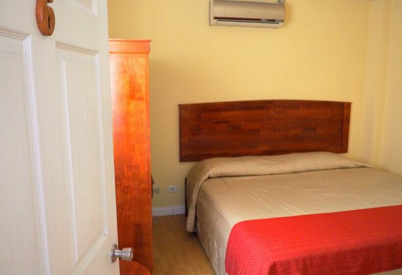 غرفة قياسية, Catedral Casa Cornejo