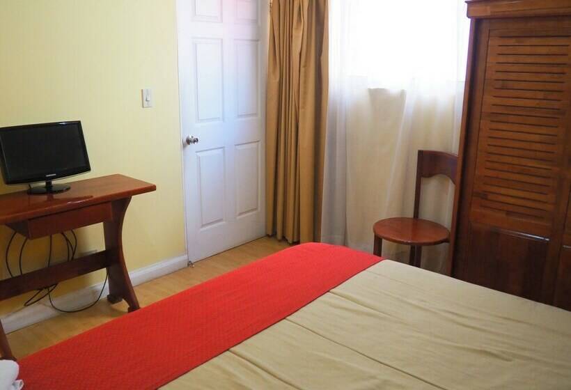 غرفة قياسية, Catedral Casa Cornejo