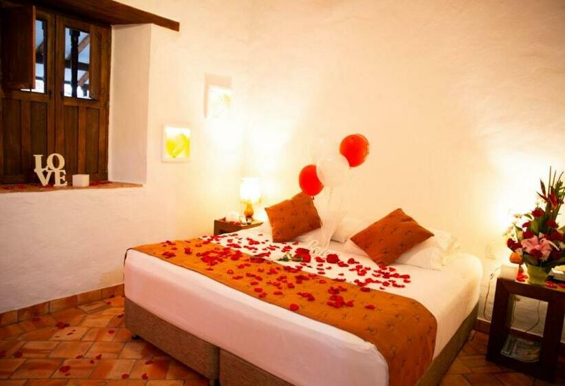 غرفة قياسية, Hicasua Y Centro De Convenciones