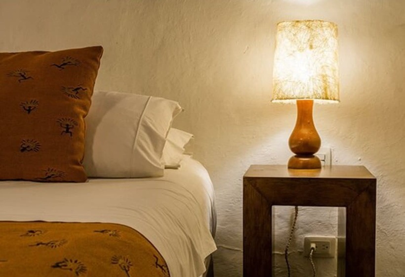 غرفة قياسية, Hicasua Y Centro De Convenciones