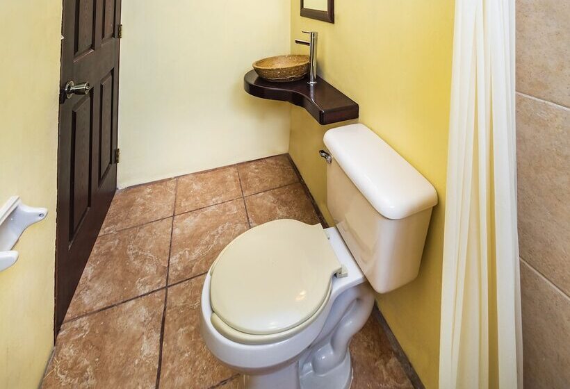 غرفة قياسية, Hostal El Patio