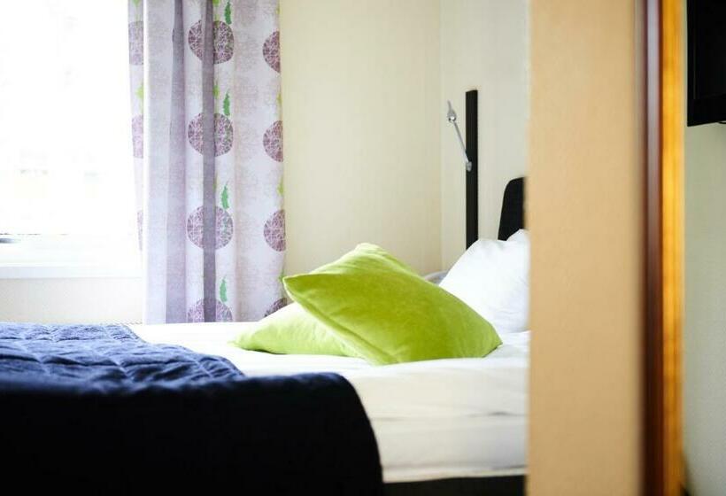 スタンダードルーム, L Bjorkhaga