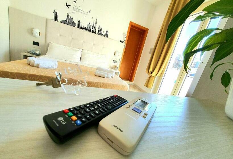 חדר קומפורט, Marina