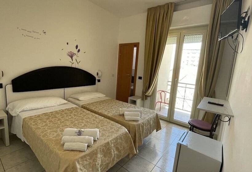 חדר קומפורט, Marina