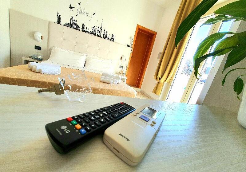 חדר קומפורט, Marina