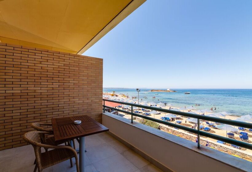 スーペリアファミリールーム, Sirens Beach & Village