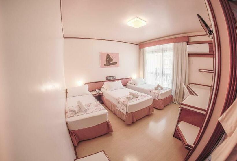 חדר דלוקס לשלושה, Vila Germanica