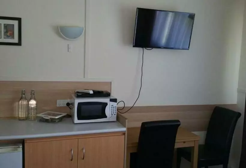 デラックスルーム, Kaniva Midway Motel