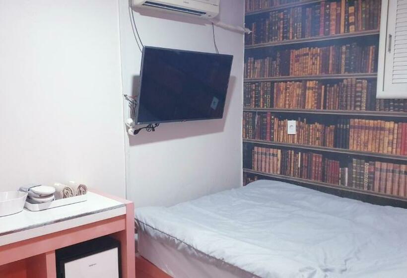 Quarto standard, Oppa Hostel Sinchon Hongdae