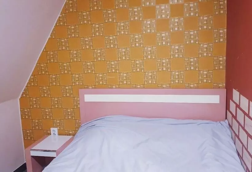Standard Yhden Hengen Huone, Oppa Hostel Sinchon Hongdae
