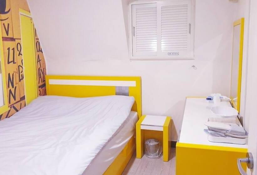 Quarto standard, Oppa Hostel Sinchon Hongdae