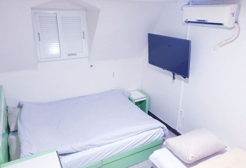 اتاق استاندارد, Oppa Hostel Sinchon Hongdae