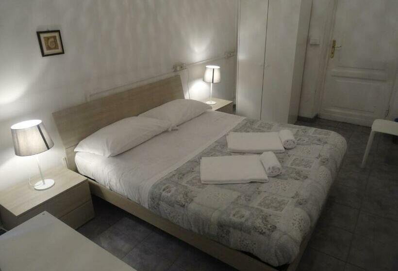 Standard-huone Jaettu Kylpyhuone, Guesthouse La Briosa Nicole