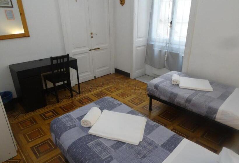 Standard-huone Jaettu Kylpyhuone, Guesthouse La Briosa Nicole