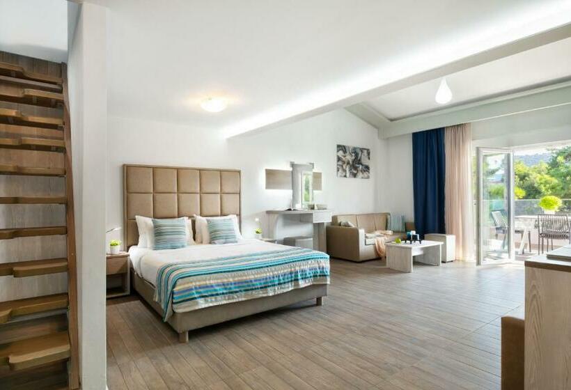 スーペリアースイート, Sirines Complex