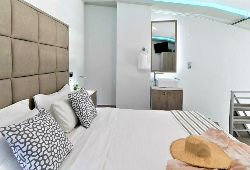 ドゥプレックスルーム, Sirines Complex