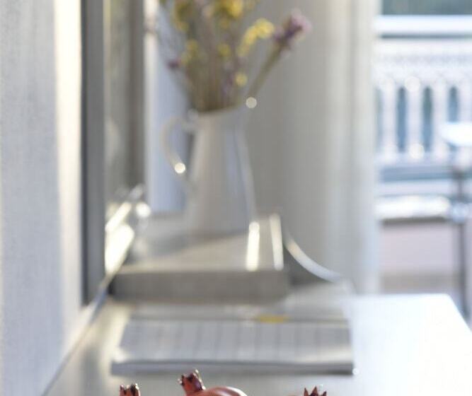 スタンダードスタジオ, Sirines Complex