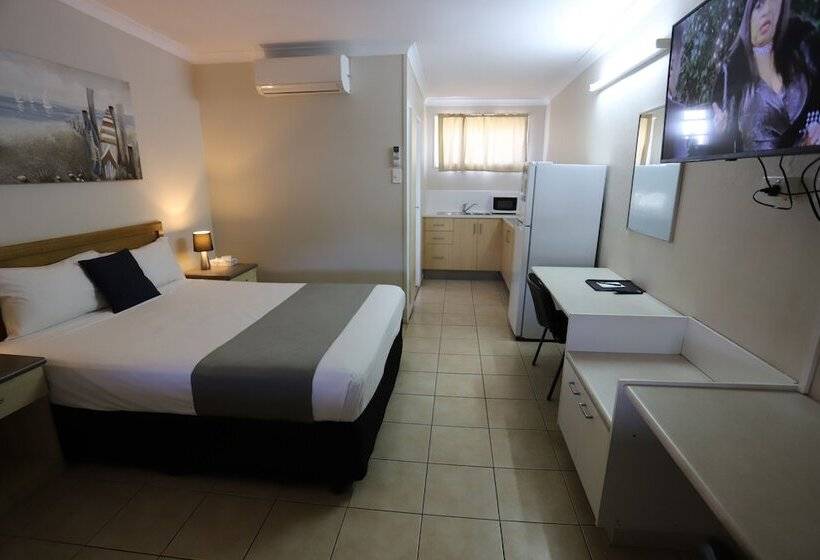 إستوديو ديلوكس, Tropic Coast Motel