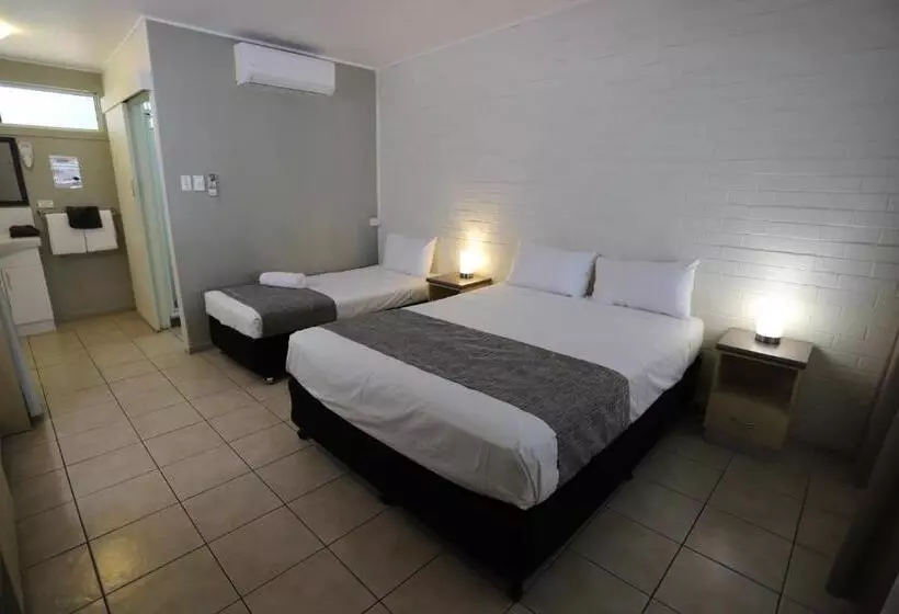 اتاق لوکس, Tropic Coast Motel