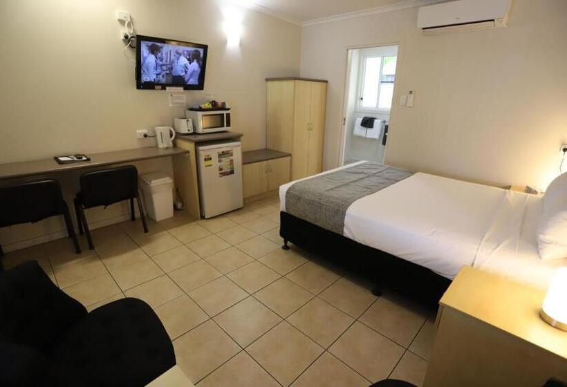 غرفة تنفيذية, Tropic Coast Motel