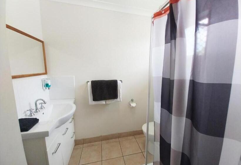 غرفة ديلوكس, Tropic Coast Motel