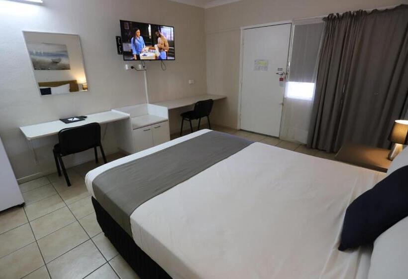 إستوديو ديلوكس, Tropic Coast Motel