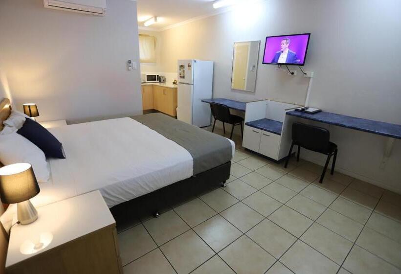 إستوديو ديلوكس, Tropic Coast Motel