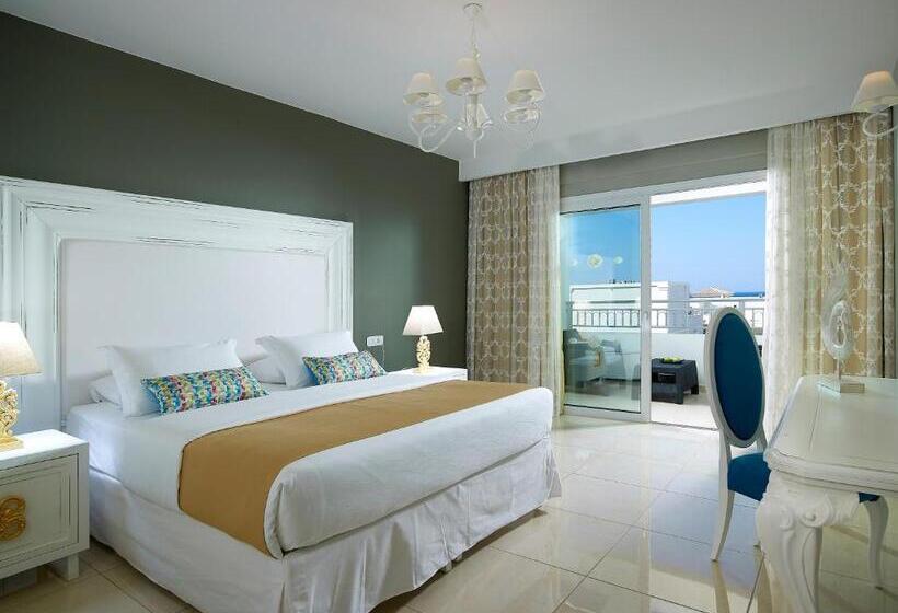 سوییت لوکس, Anemos Luxury Grand Resort