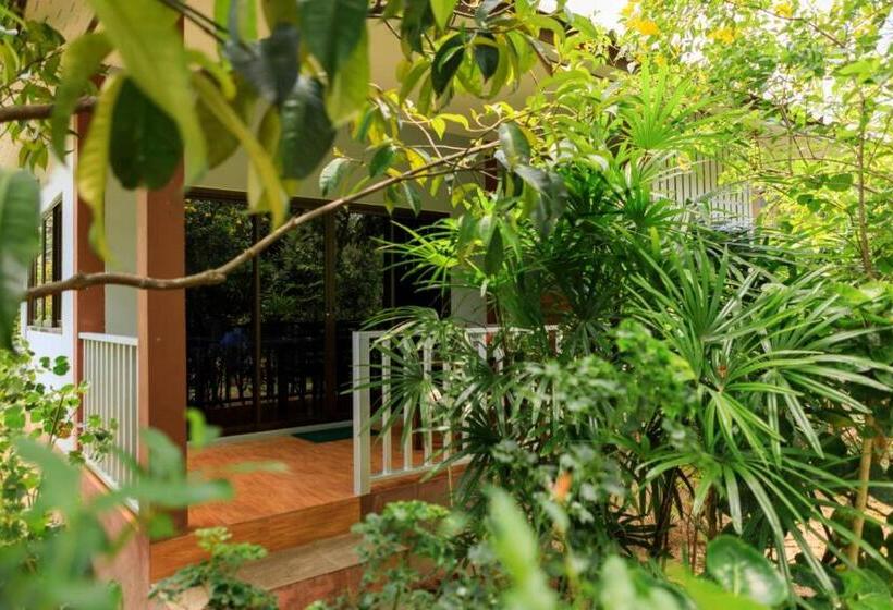 ガーデンビューデラックスルーム, Bang Po Garden