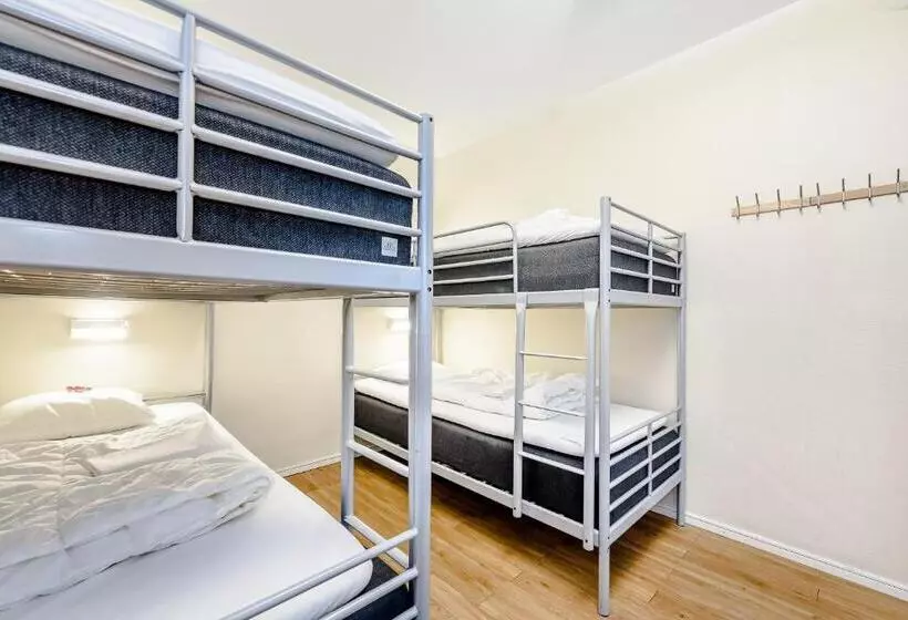浴室共有スタンダード４人用ルーム, City Hostel
