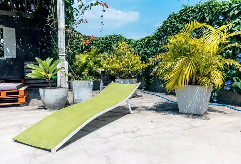 デラックスルーム, Colombo Beach Hostel