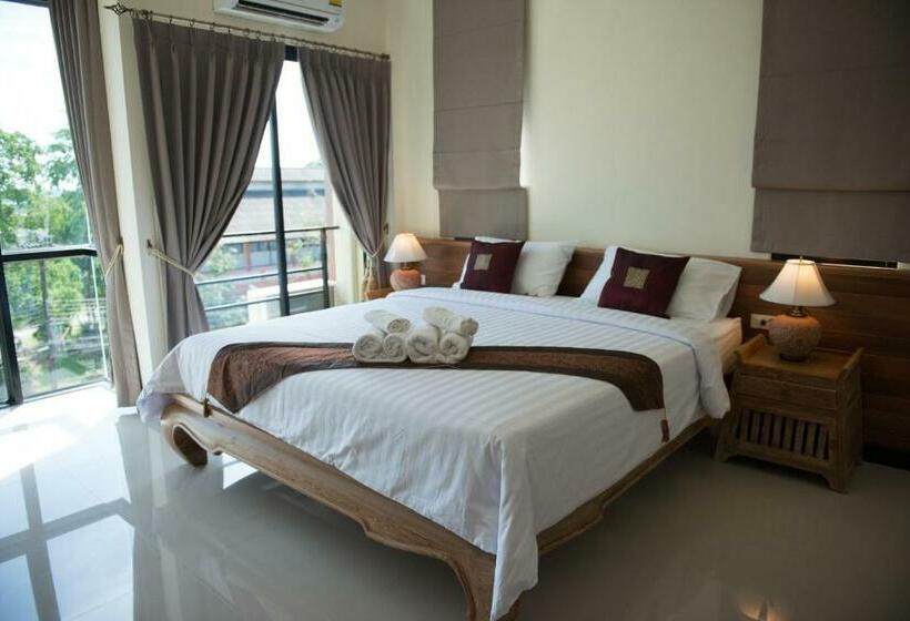 带大床的高级房间, Chivapuri Trat