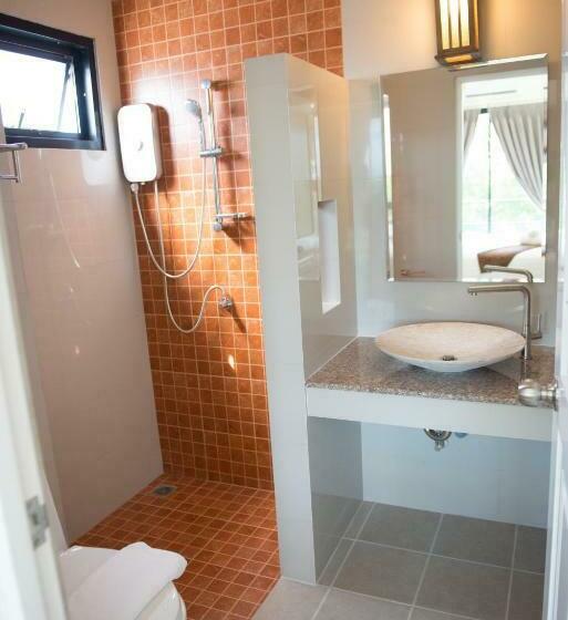 带大床的高级房间, Chivapuri Trat