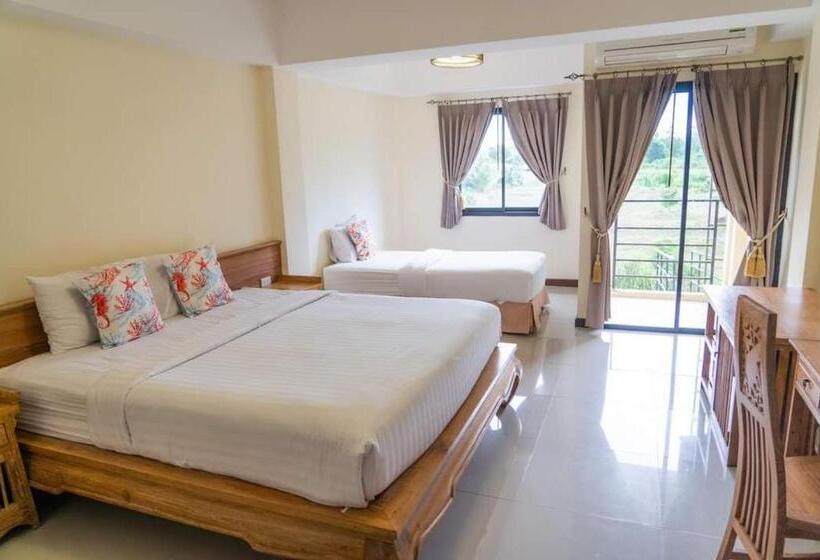 豪华家庭房间, Chivapuri Trat