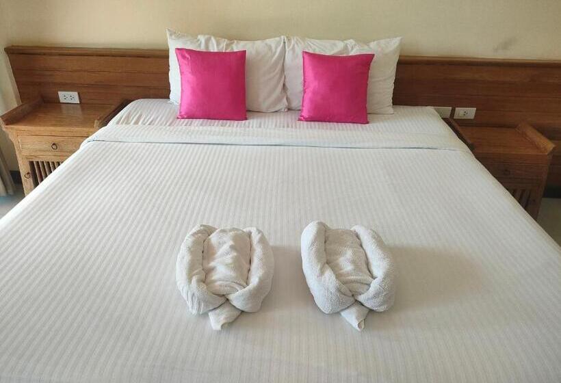 带大床的高级房间, Chivapuri Trat