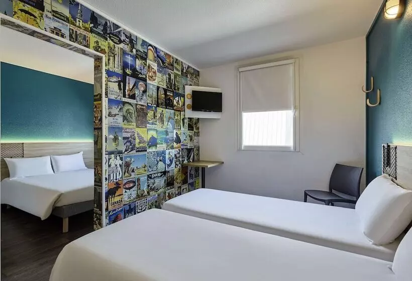 Chambre Familiale, F1 Paris Porte De Chatillon