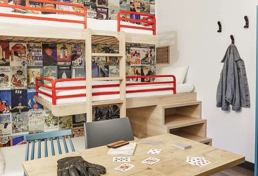 اتاق خانوادگی, F1 Paris Porte De Chatillon