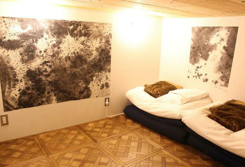 Capsule, Guest House Maruya
